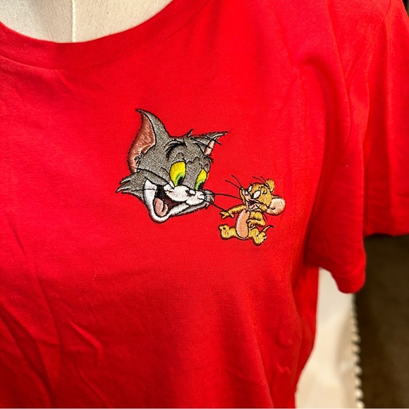 Tom & Jerry | Crewneck Cropped Short Sleeve Embroidered Patch Graphic Tee Shirt - Picture 6 of 11